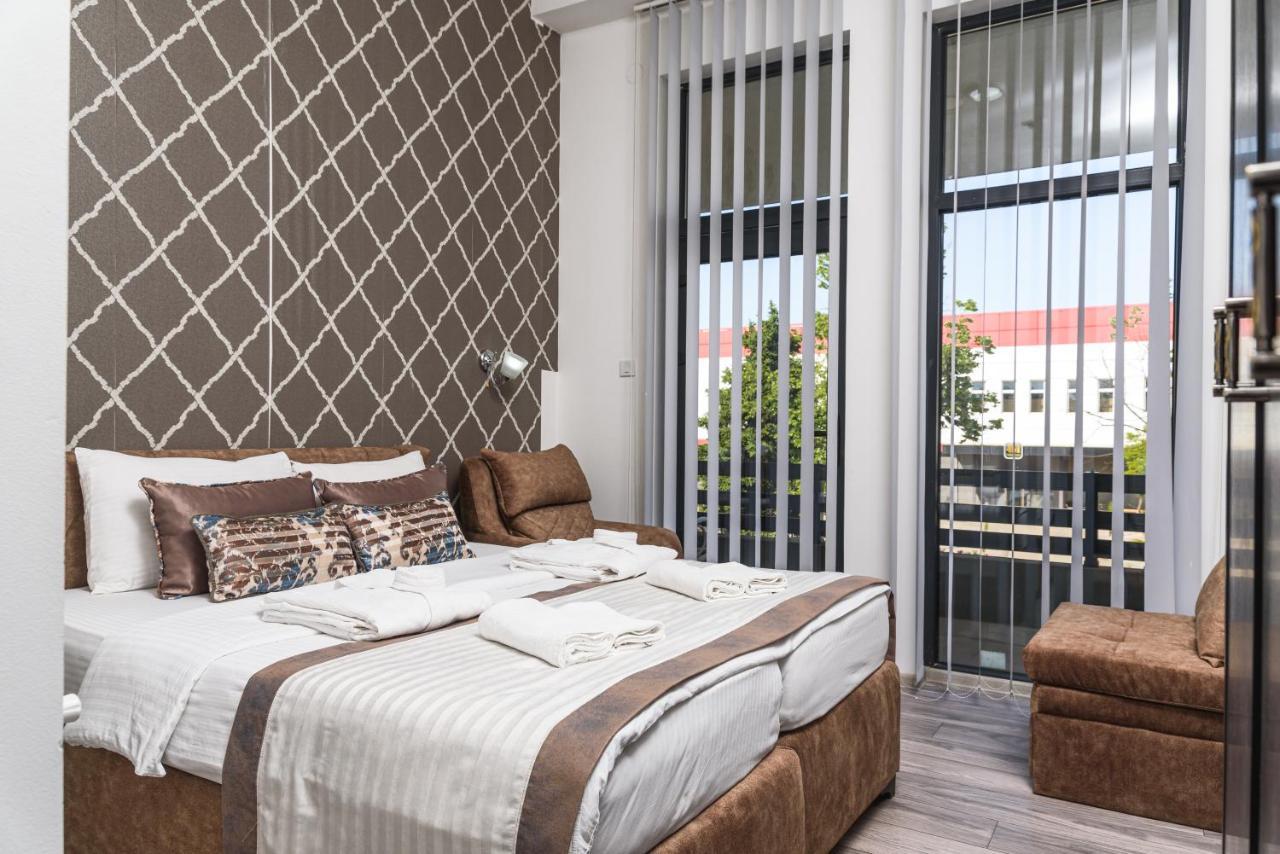 Apostolovic Plus Leskovac  Ngoại thất bức ảnh