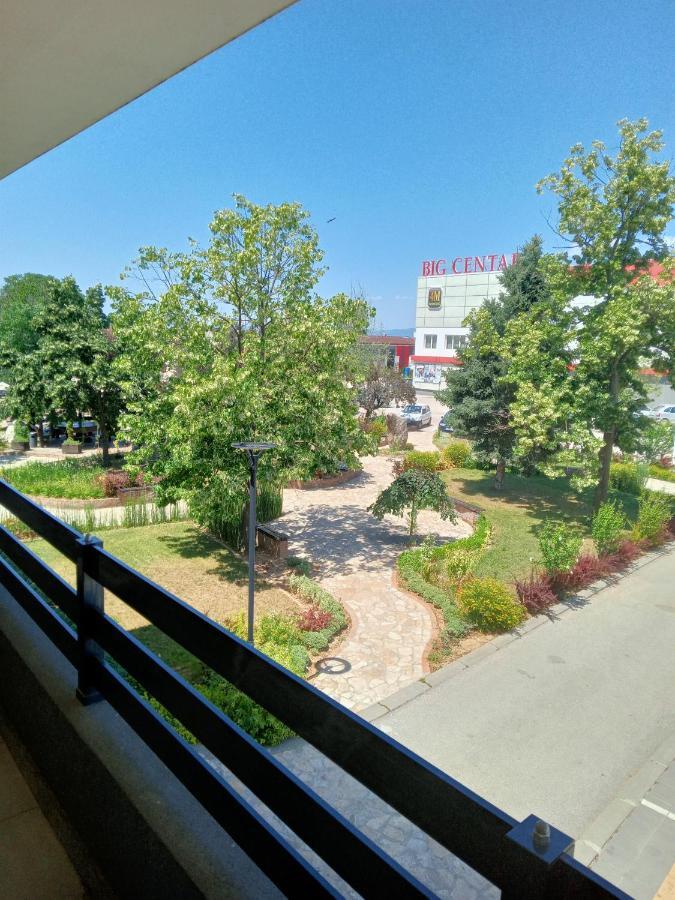 Apostolovic Plus Leskovac  Ngoại thất bức ảnh