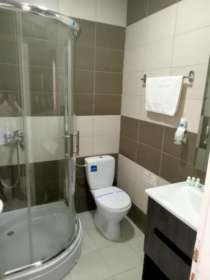 Apostolovic Plus Leskovac  Ngoại thất bức ảnh
