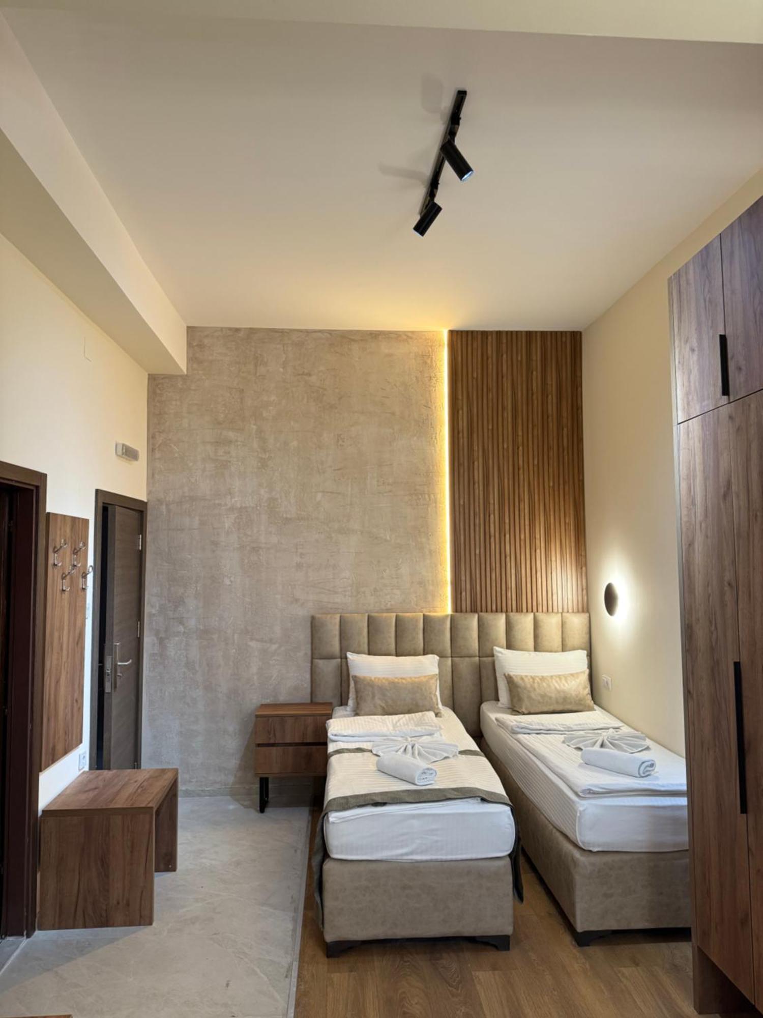 Apostolovic Plus Leskovac  Ngoại thất bức ảnh