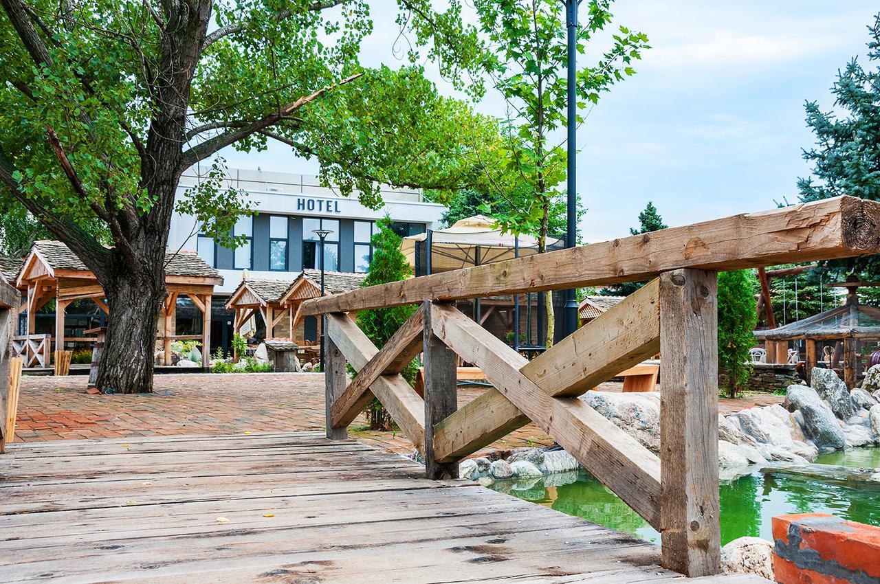 Apostolovic Plus Leskovac  Ngoại thất bức ảnh